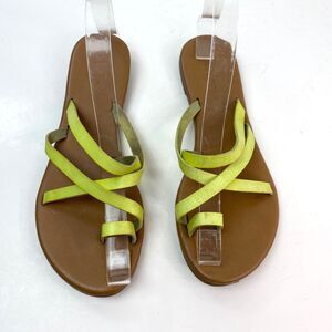 Old Navy Green Leather Strappy Thongs Flip Flop Sandals Size 7 Slip On Peasant